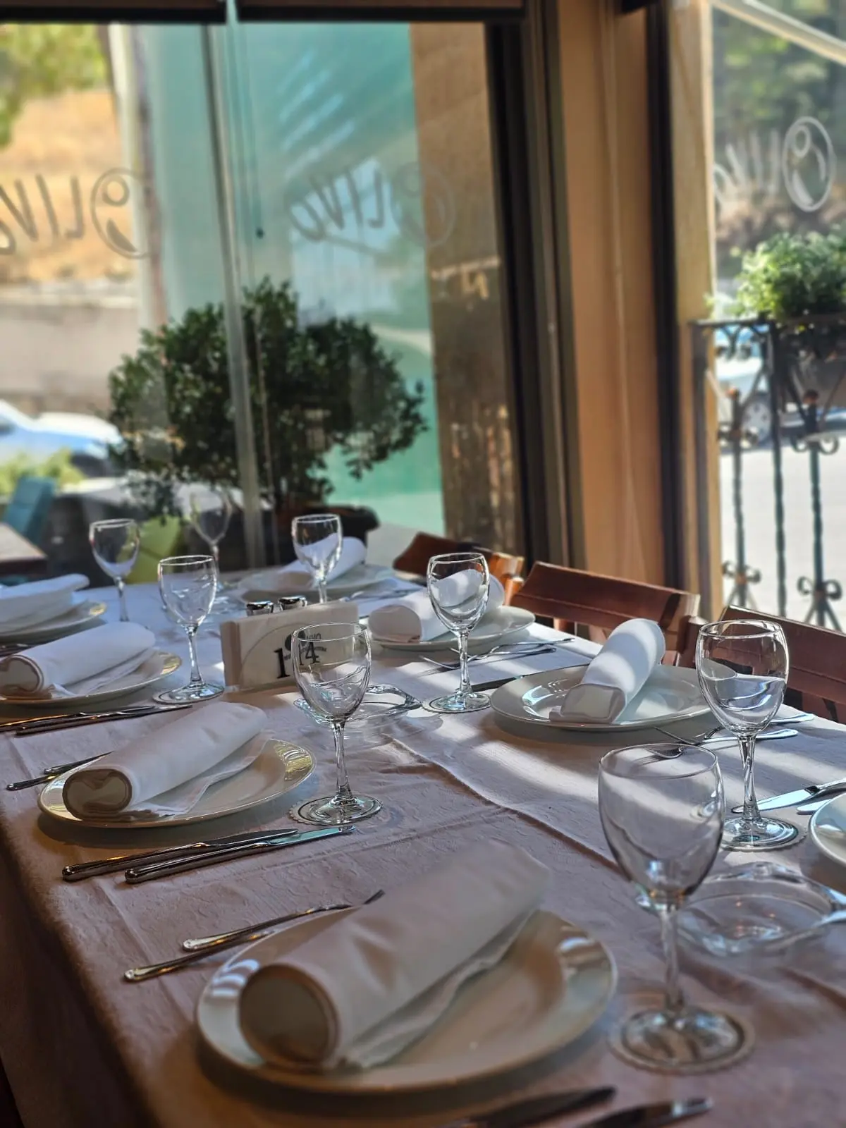 Elegant event table setting beside the windows